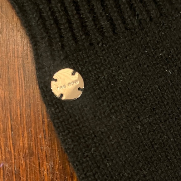 The Row Afef Black Cashmere Knit Gloves Elbow Length - Picture 3 of 4